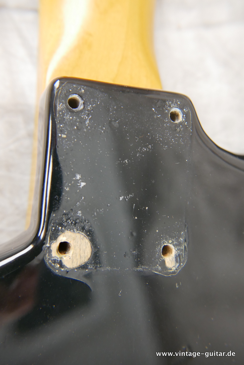 img/vintage/4475/Fender_Stratocaster_pre_CBS_slab_board_black_1962-024.JPG