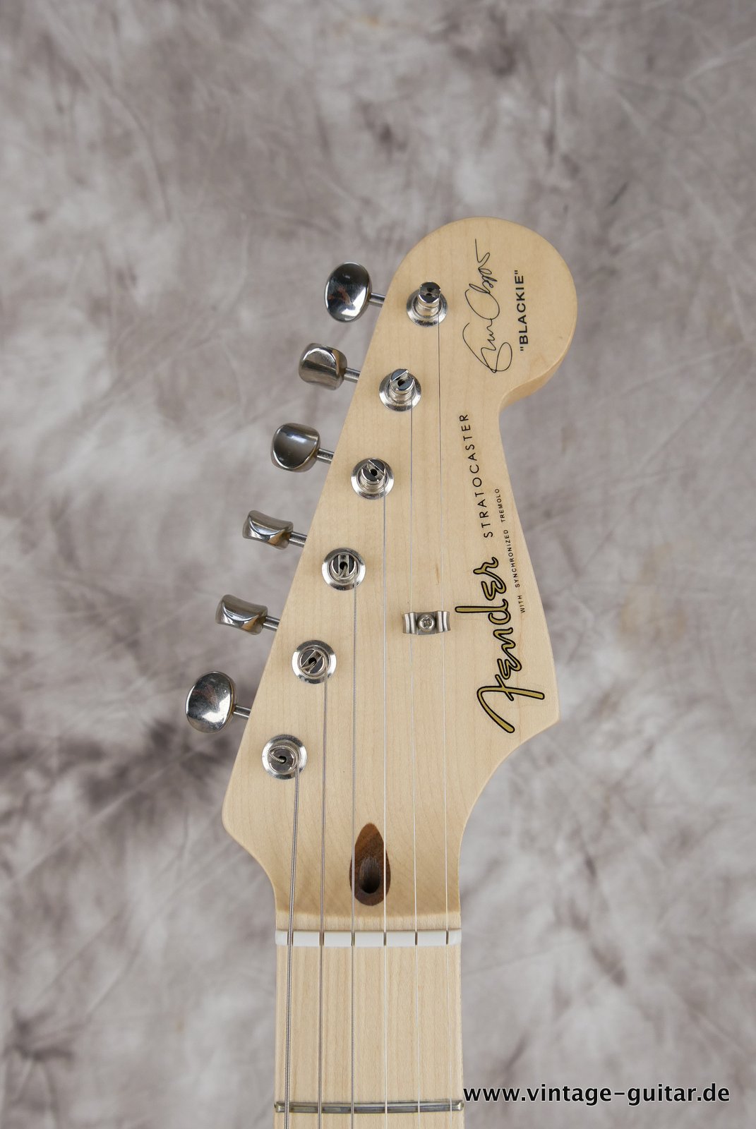 img/vintage/4478/Fender-Stratocaster-Eric-Clapton-Signature-Blackie-2019-011.JPG