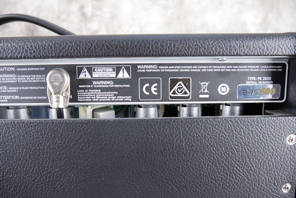 img/vintage/4479/Fender_Vibrolux_Reverb_Custom_68_black_2019-008.JPG