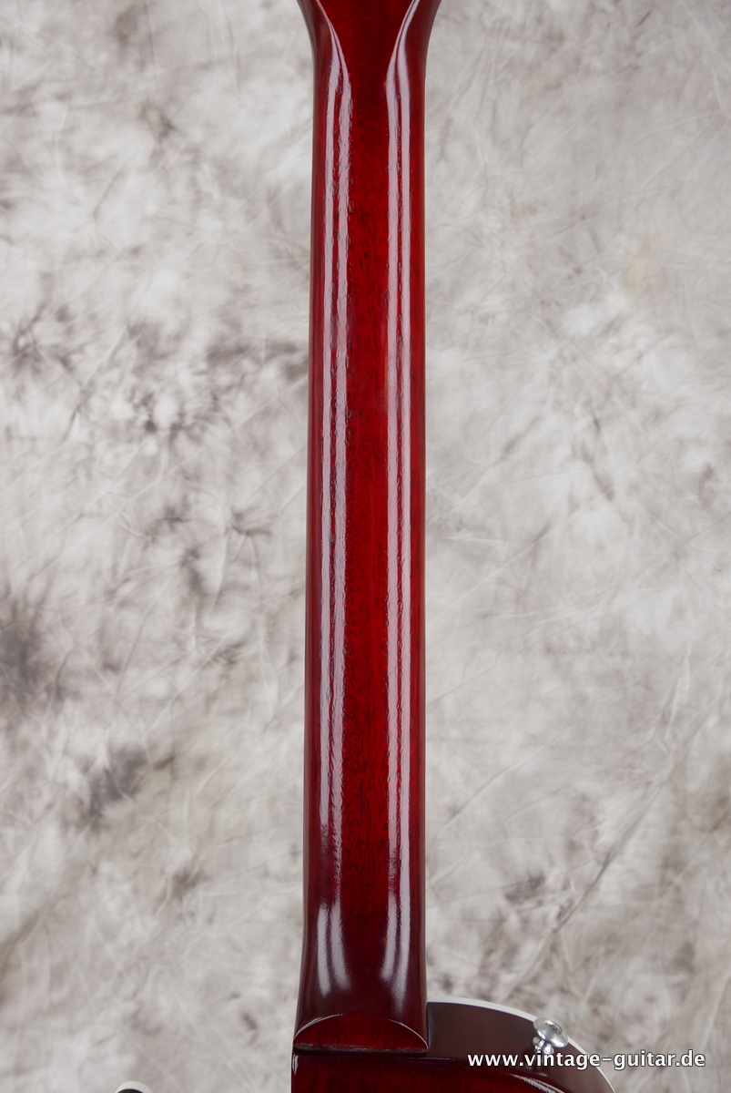 img/vintage/4481/Gibson_Les_Paul_classic_Player_Plus_winered_2018-012.JPG