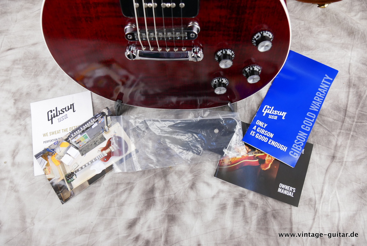 img/vintage/4481/Gibson_Les_Paul_classic_Player_Plus_winered_2018-014.JPG