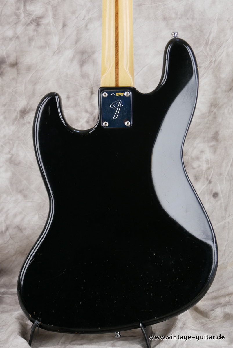 Fender_Jazz_Bass_USA_black_1975-004.JPG