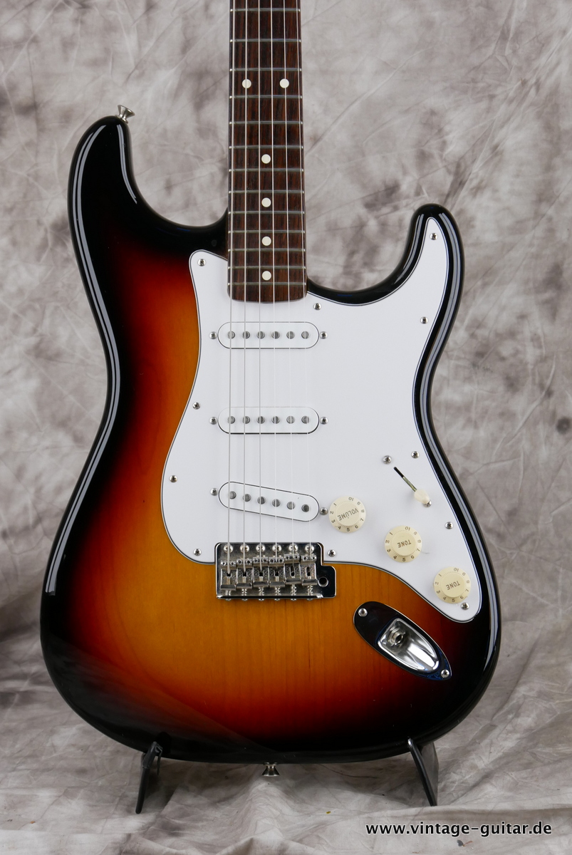 Fender_Stratocaster_classic_60s_Mexico_sunburst_2009-003.JPG