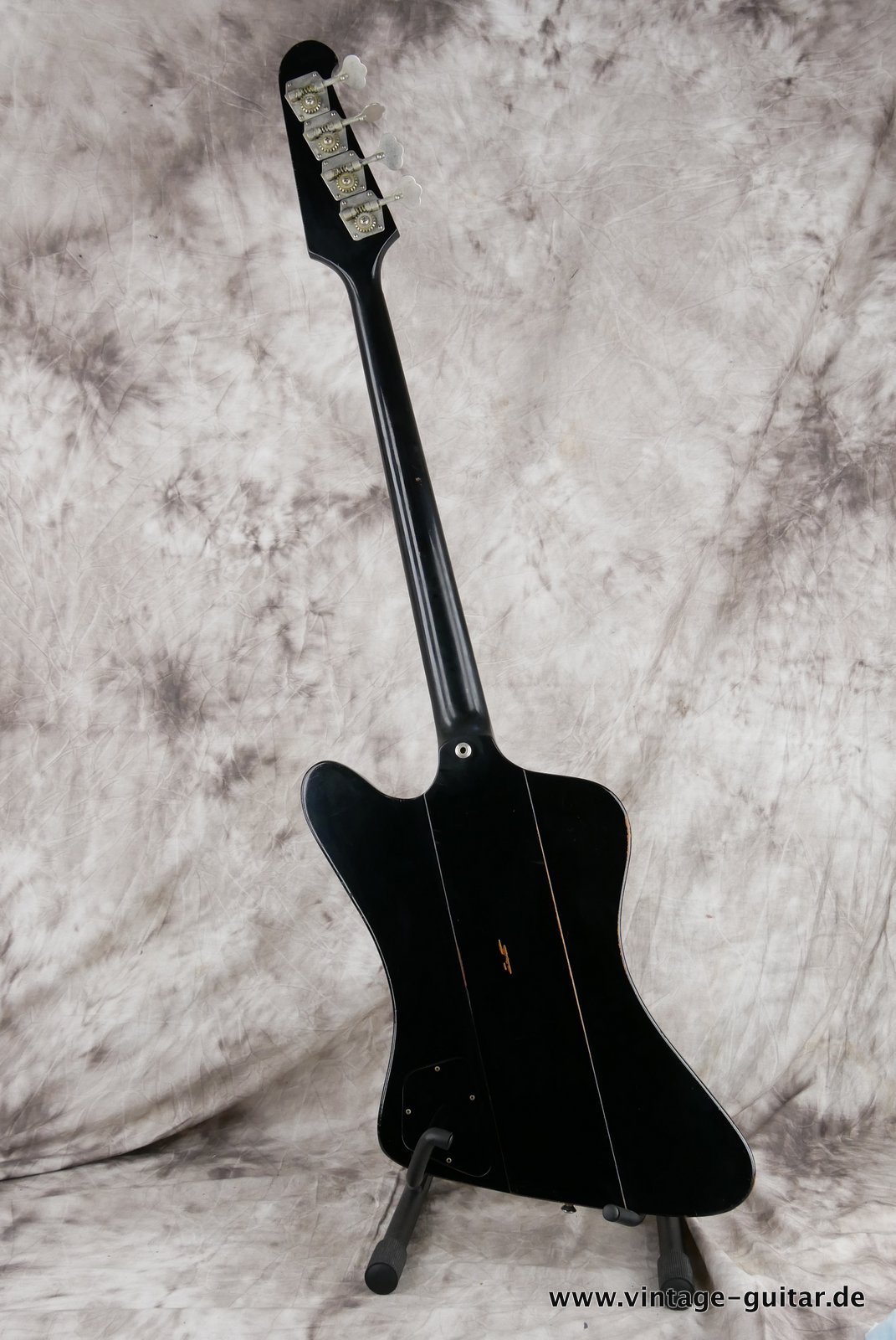 Gibson-Thunderbird-76-1979-black-003.JPG