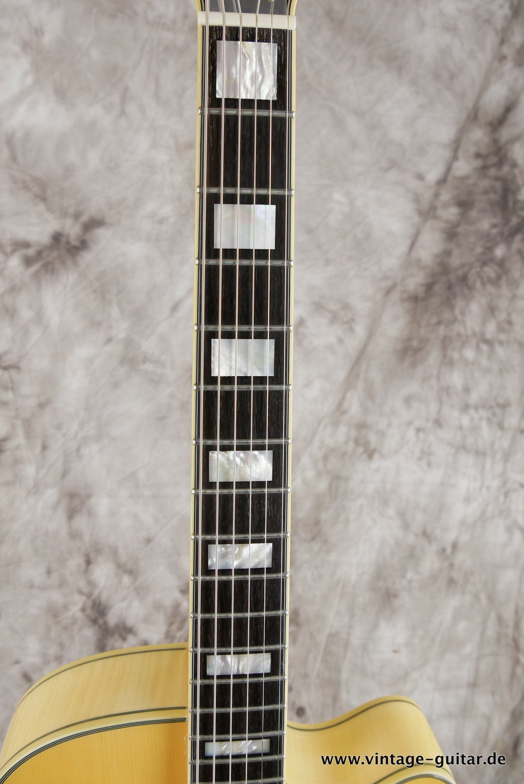 DAngelico-EX-DH-Archtop-2018-010.JPG