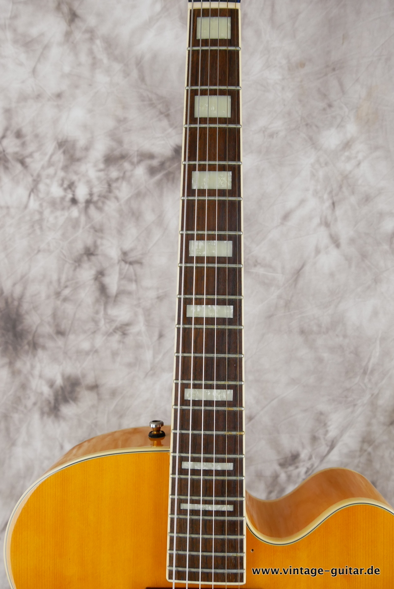 img/vintage/4491/Guild_A_150_B_natural_2013-011.JPG
