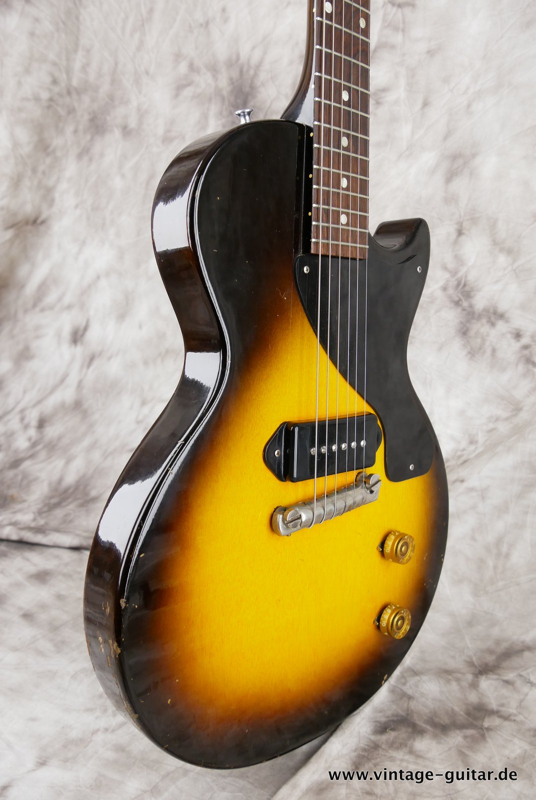 Gibson-Les-Paul-Junior-1955-sunburst-005.JPG