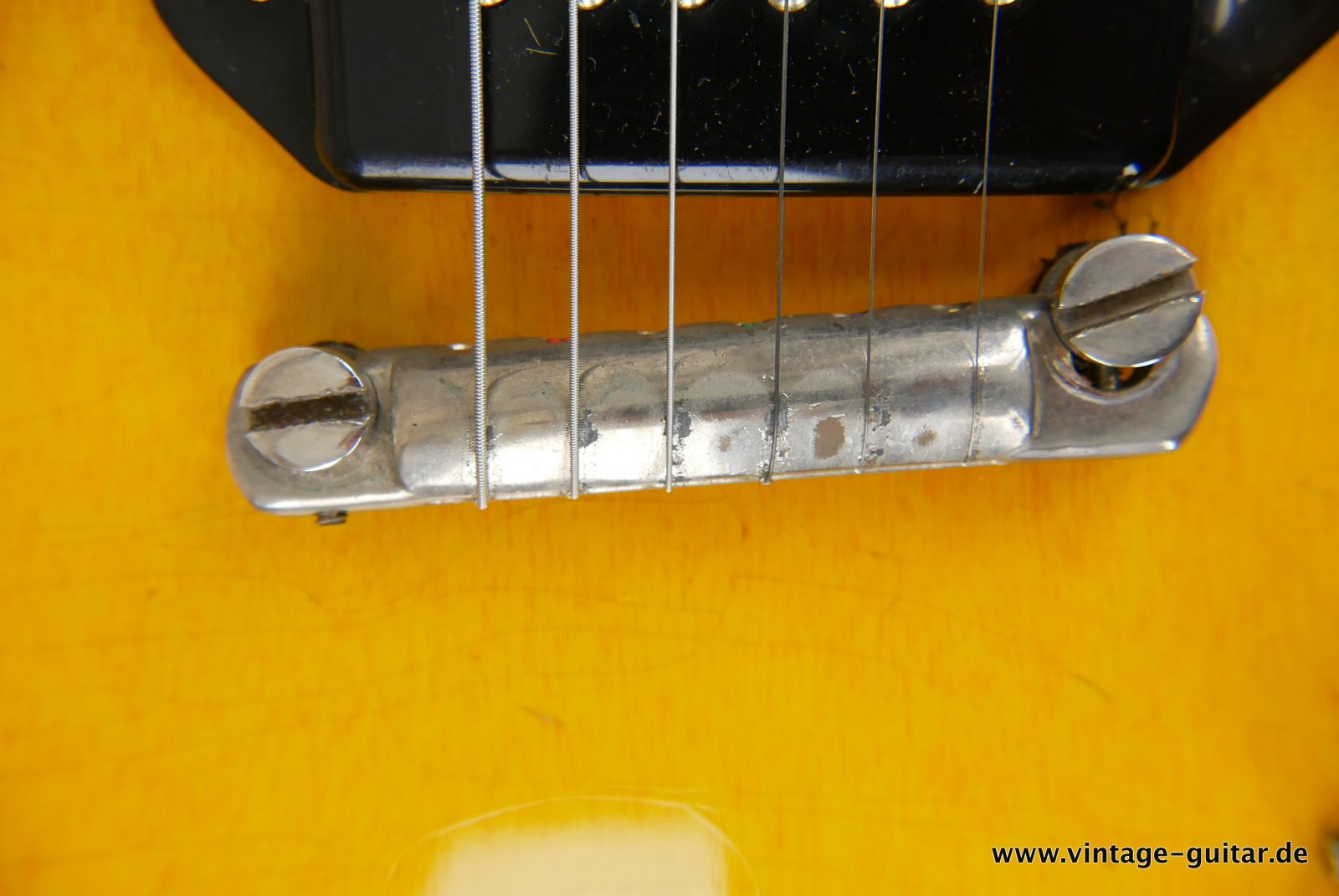 Gibson-Les-Paul-Junior-1955-sunburst-019.JPG