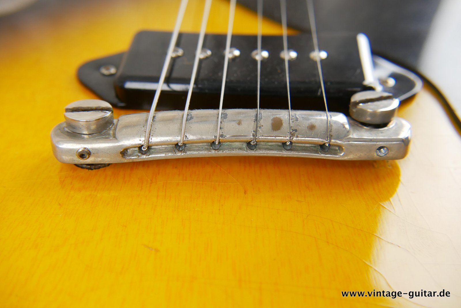 Gibson-Les-Paul-Junior-1955-sunburst-020.JPG