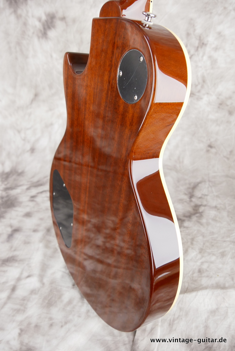 img/vintage/4516/Bacchus_Dukemaster_GT_54_limited_goldtop_2010-008.JPG