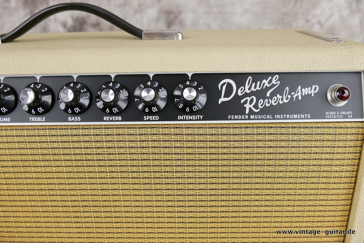 Fender_Deluxe_Reverb_limited_edition_blonde_1994-006.JPG