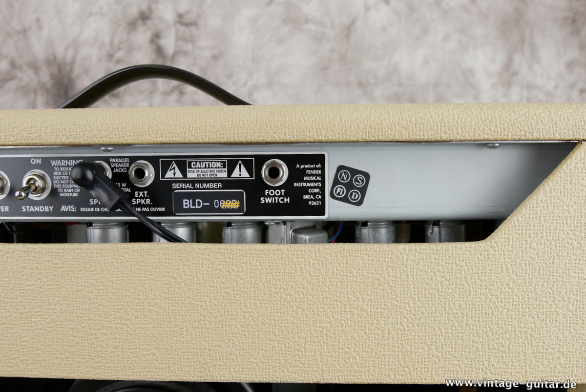 Fender_Deluxe_Reverb_limited_edition_blonde_1994-008.JPG