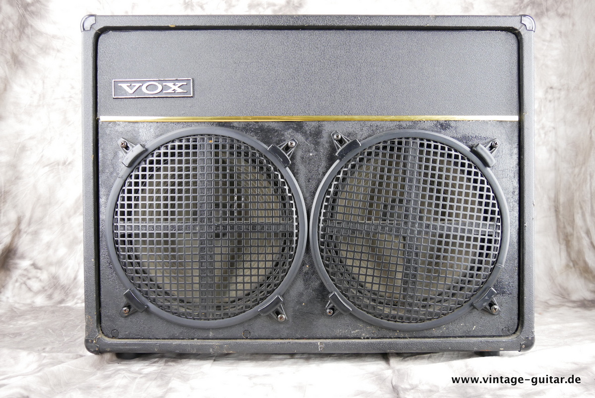 img/vintage/4523/Vox_AC_30_Top_Boost_black_1970-001.JPG