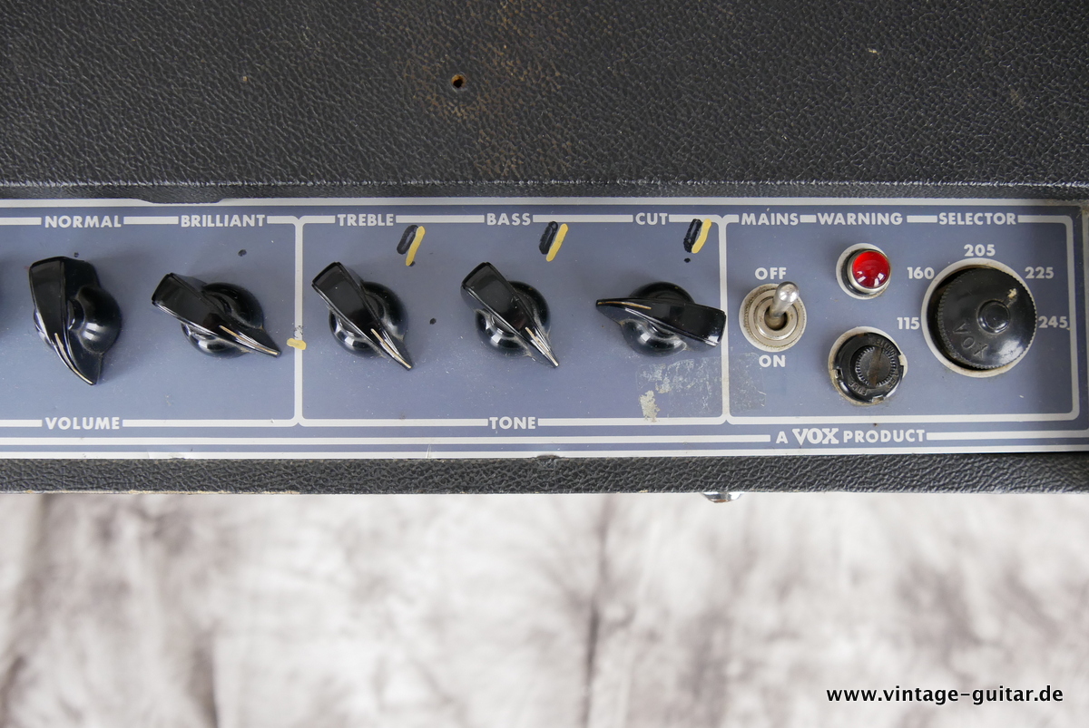 img/vintage/4523/Vox_AC_30_Top_Boost_black_1970-007.JPG
