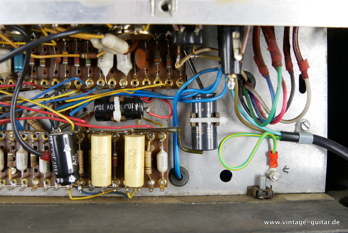 img/vintage/4523/Vox_AC_30_Top_Boost_black_1970-016.JPG