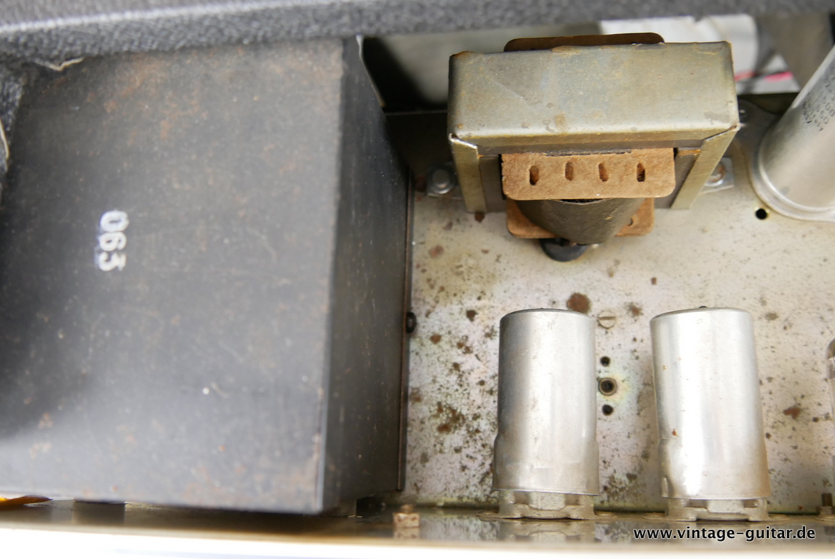 img/vintage/4523/Vox_AC_30_Top_Boost_black_1970-022.JPG