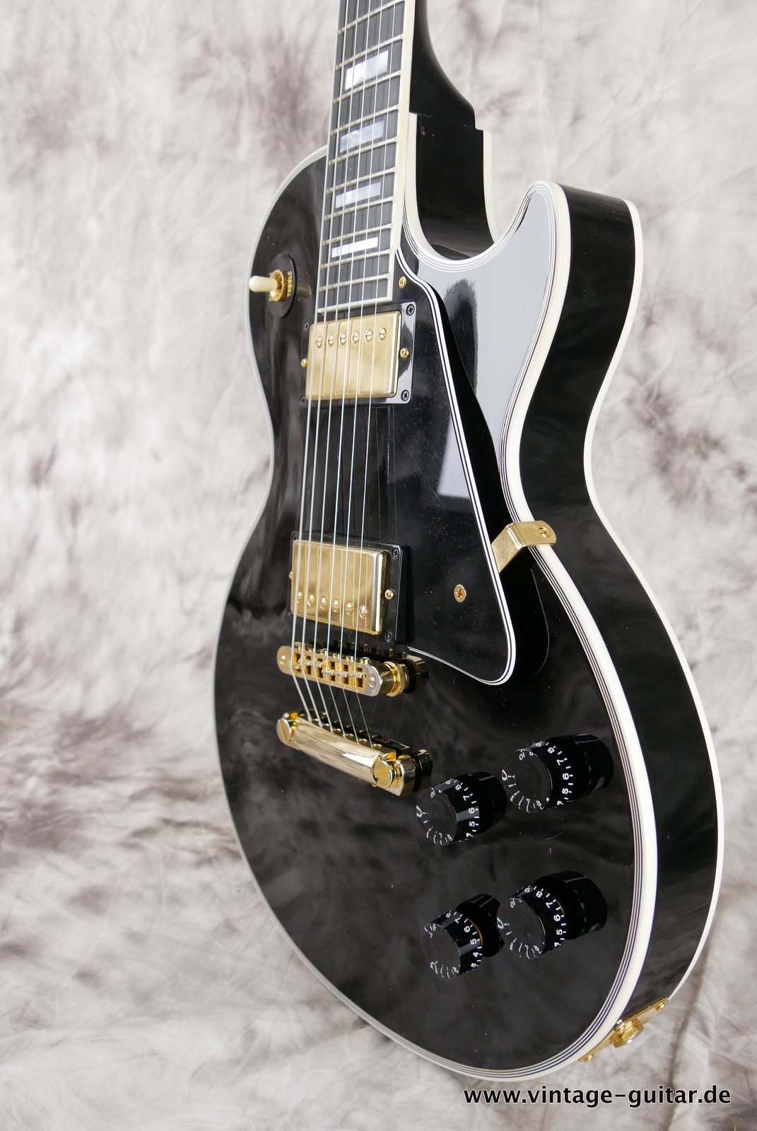 Gibson-Les-Paul-Custom-CS-black-2014-006.JPG