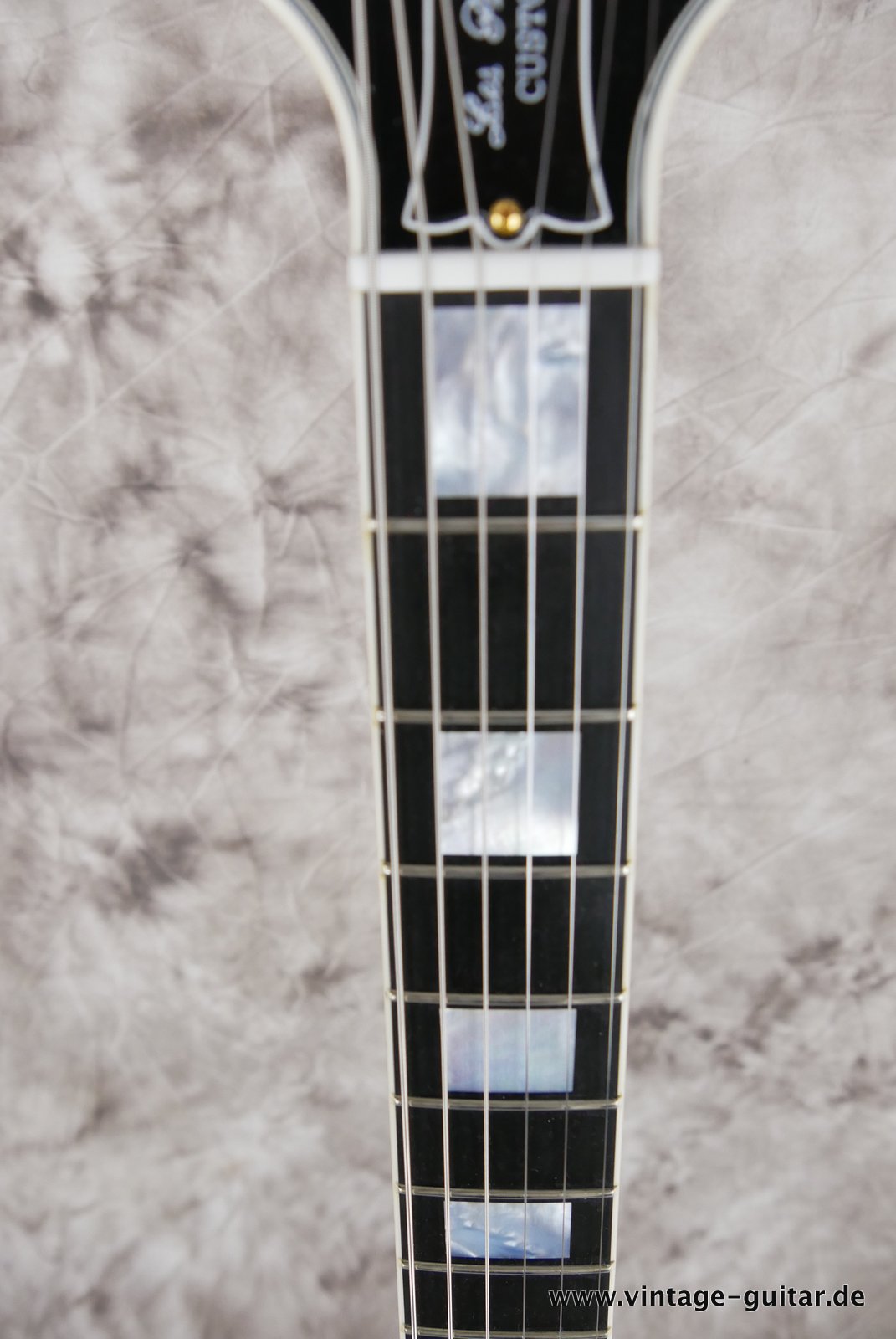 Gibson-Les-Paul-Custom-CS-black-2014-011.JPG