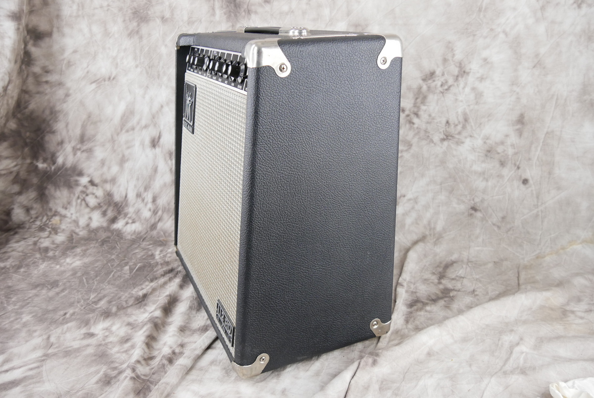 img/vintage/4529/MusicMan_112_RD_fifty_black_1979-005.JPG
