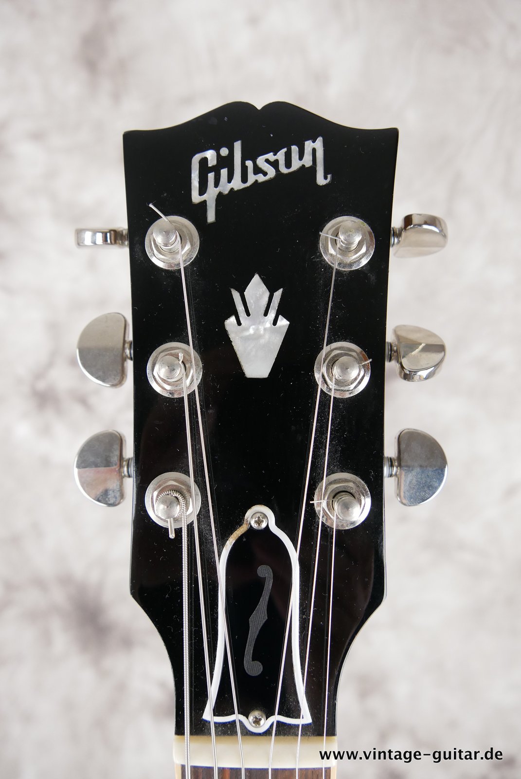 Gibson-ES-335-TD-Memphis-block-inlays-009.JPG