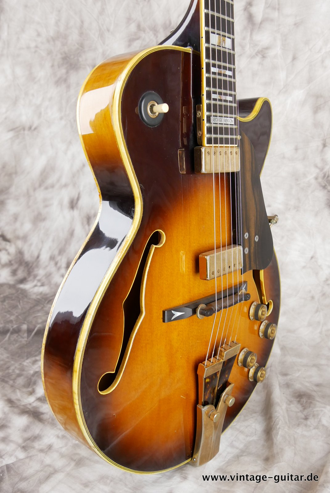 Ibanez-George-Benson-GB10-1982-sunburst-005.JPG