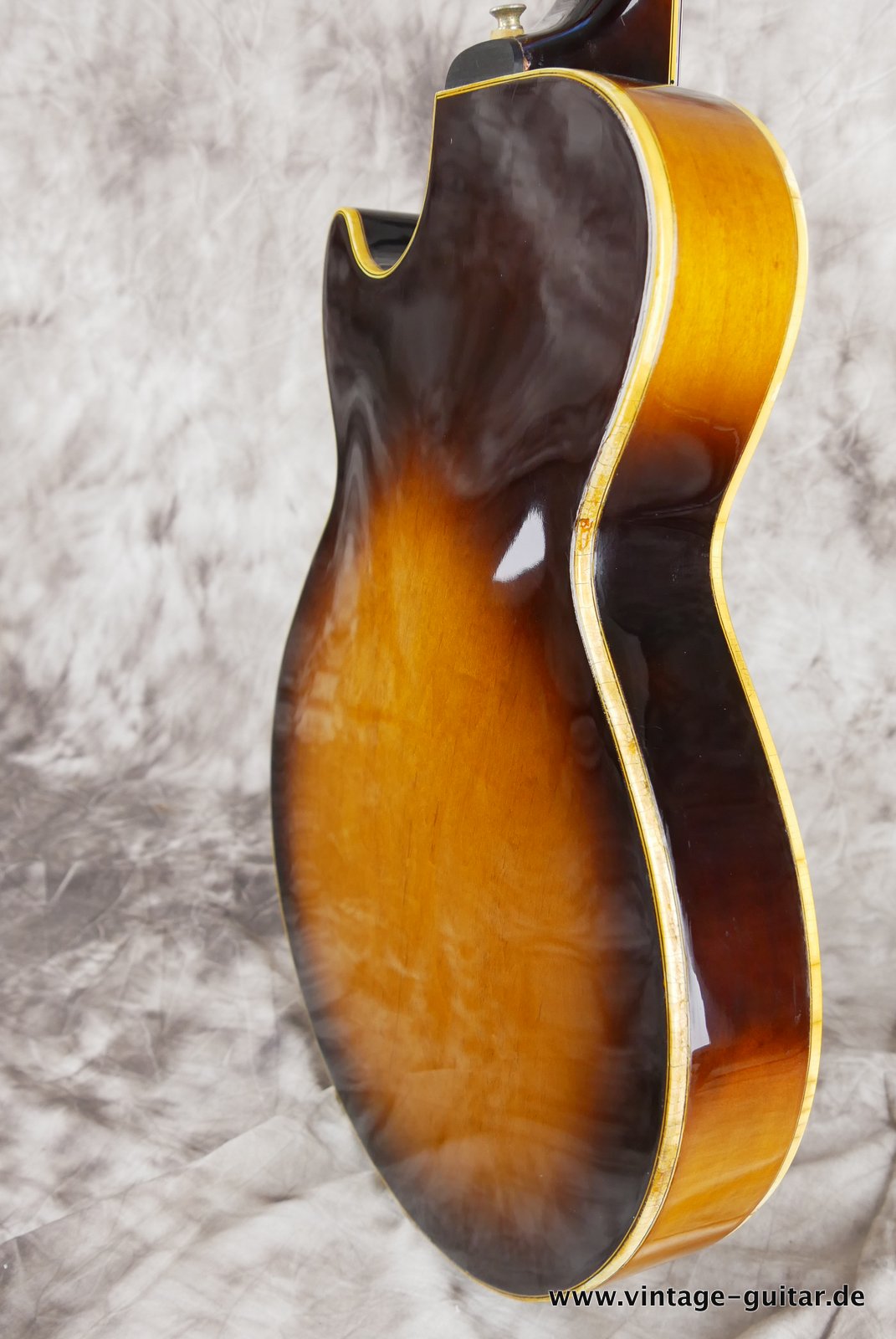 Ibanez-George-Benson-GB10-1982-sunburst-008.JPG