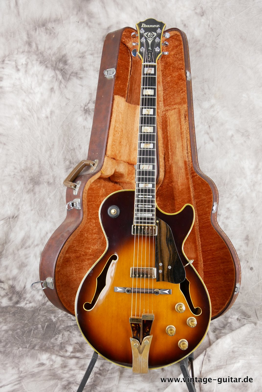 Ibanez-George-Benson-GB10-1982-sunburst-019.JPG