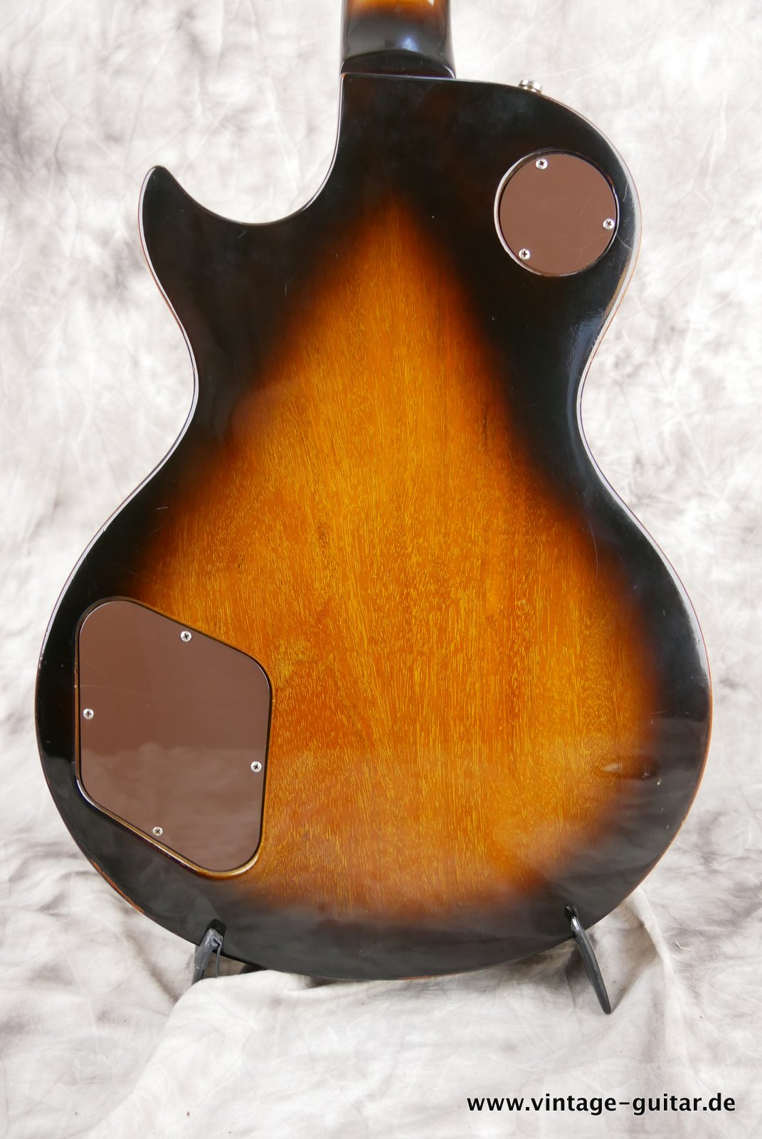 Gibson-Les-Paul-Standard-1981-tobacco-sunburst-003.JPG