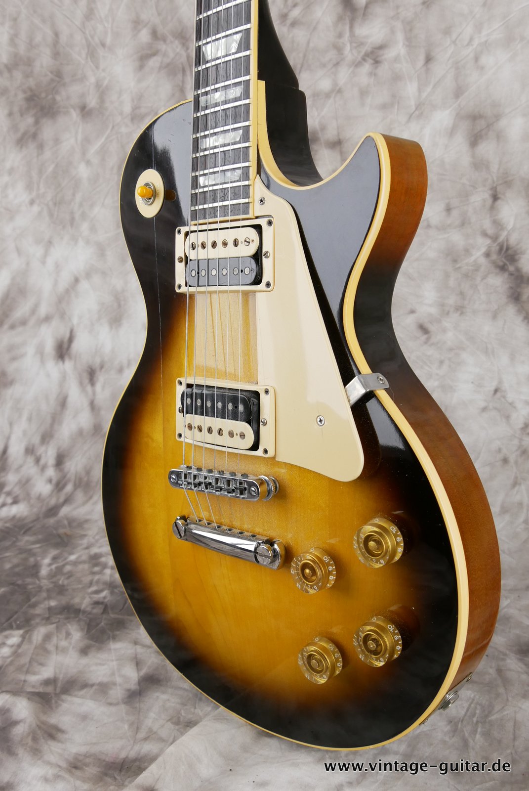 Gibson-Les-Paul-Standard-1981-tobacco-sunburst-005.JPG