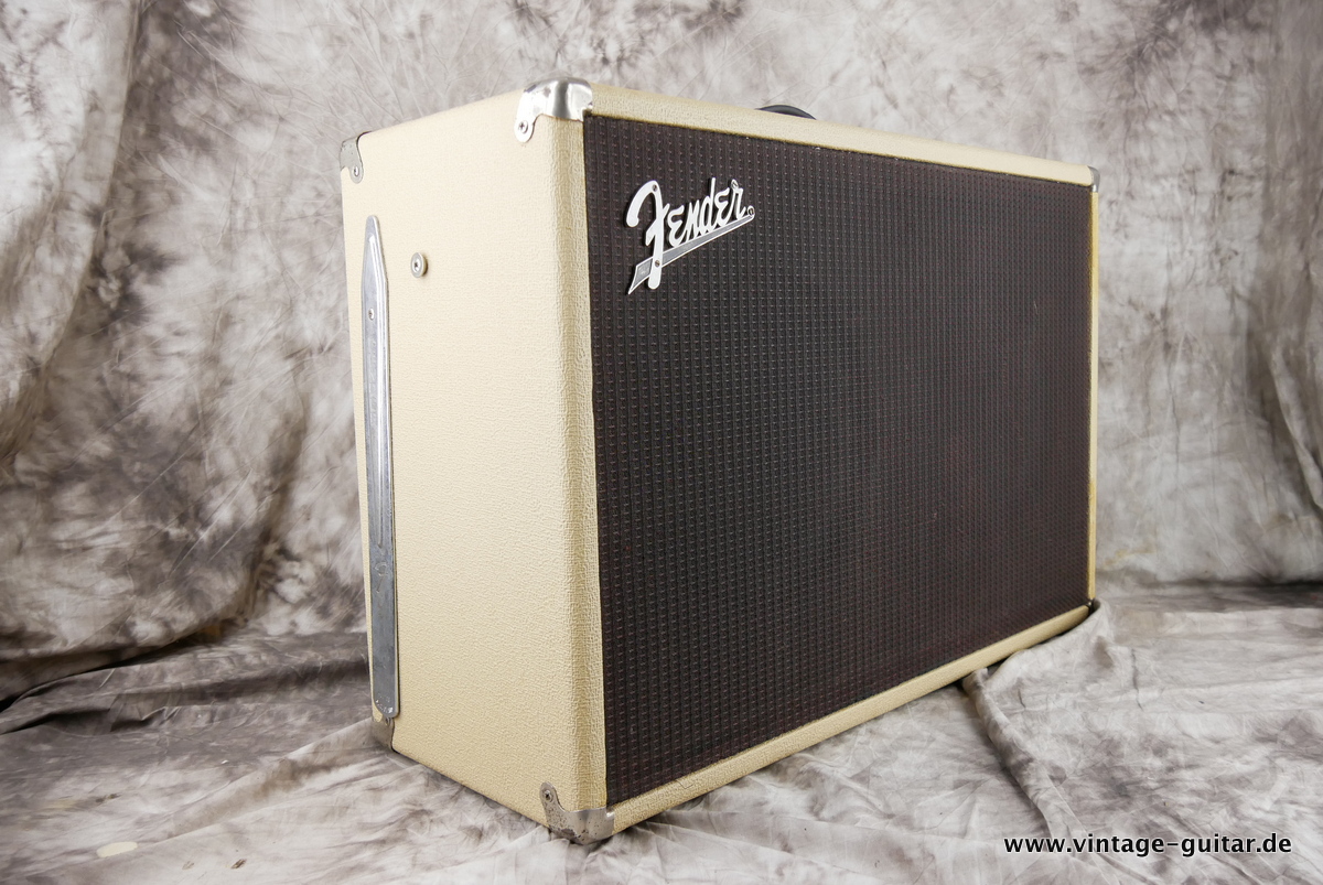 img/vintage/4546/Fender_Bassman_Top_Cab_white_1961-010.JPG