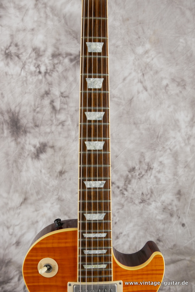 img/vintage/4552/Gibson_Les_Paul_Standard_Plus_flamed_back-amber_2002-011.JPG