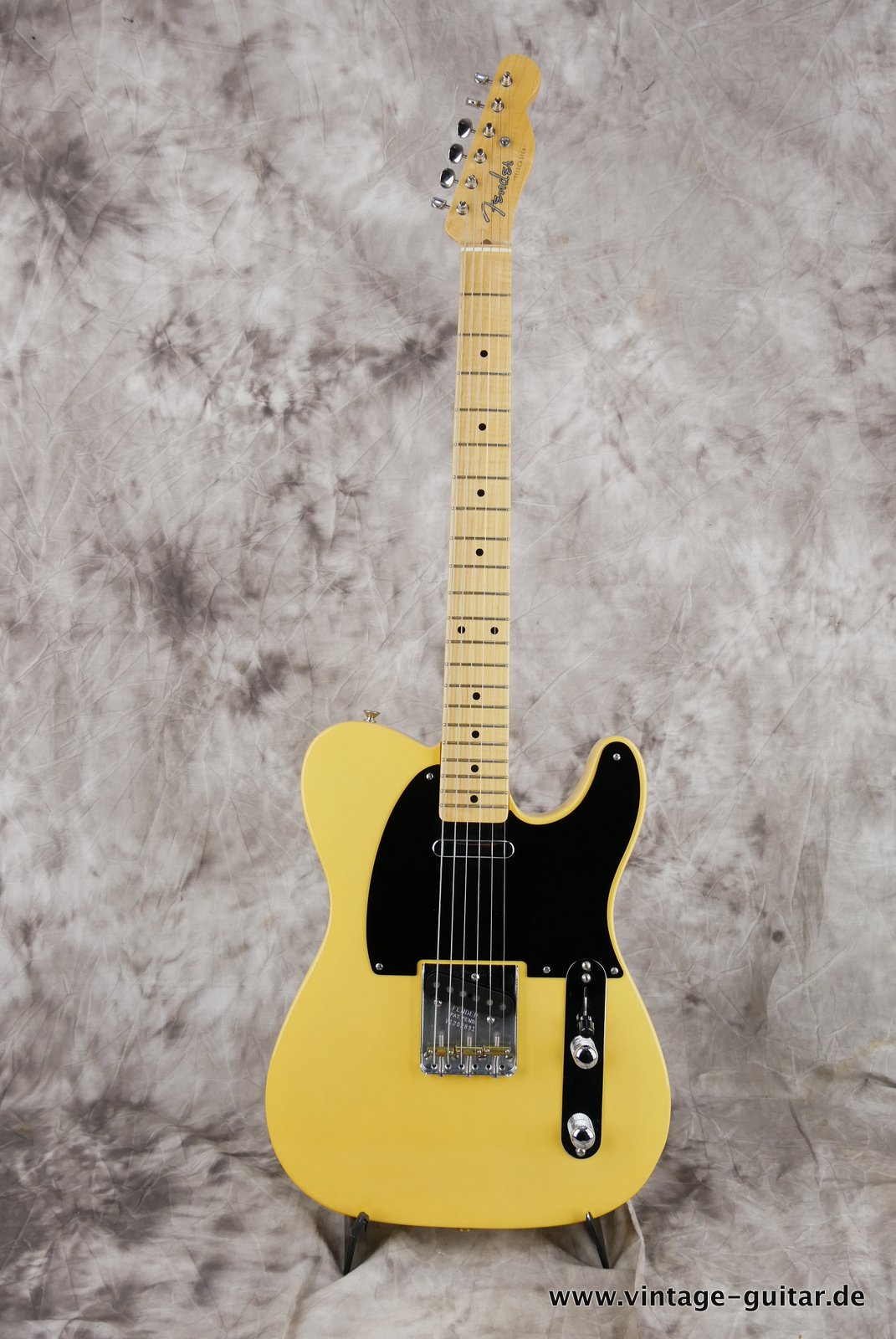 Fender-Telecaster-AVRI-52-2012-001.JPG