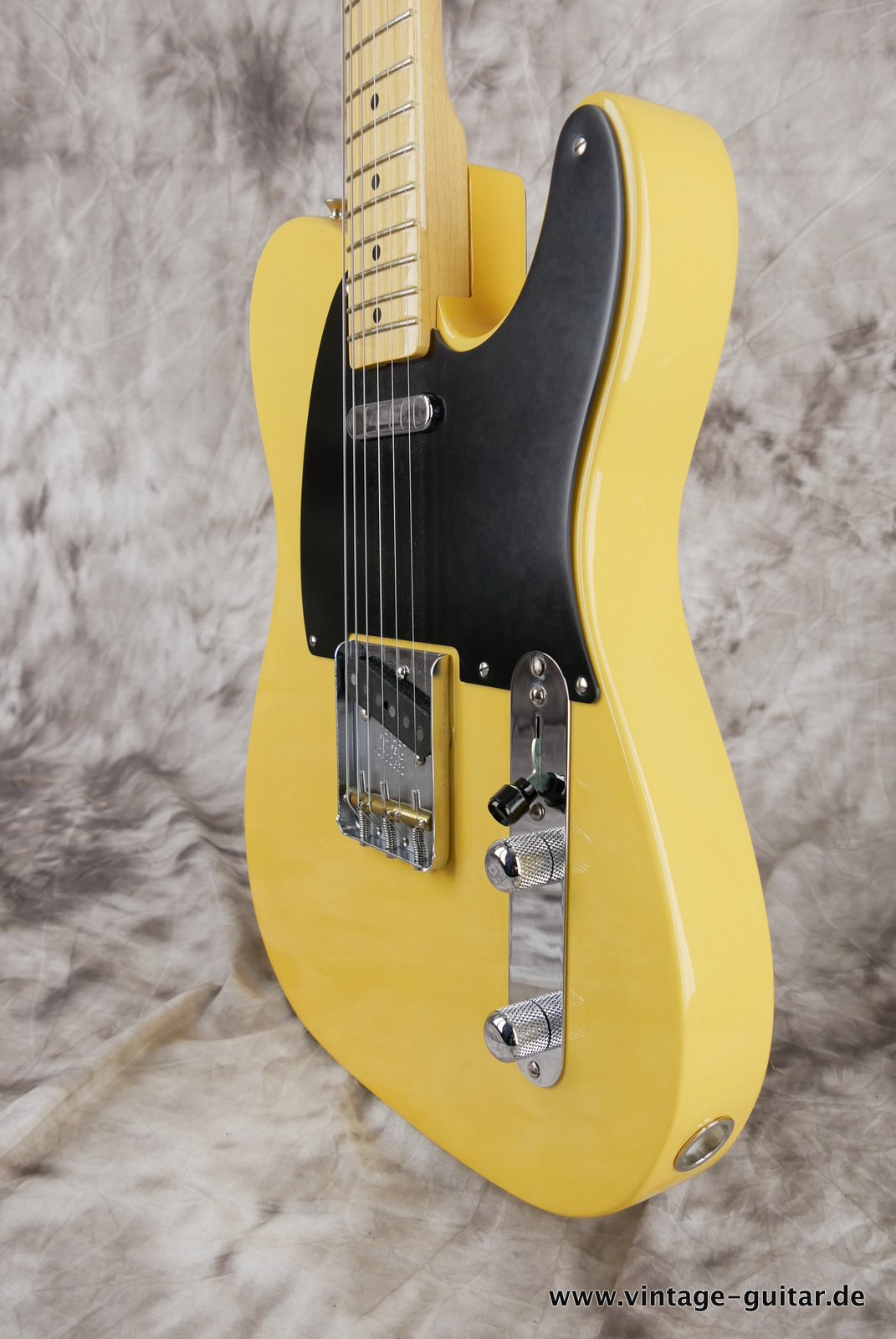 Fender-Telecaster-AVRI-52-2012-006.JPG