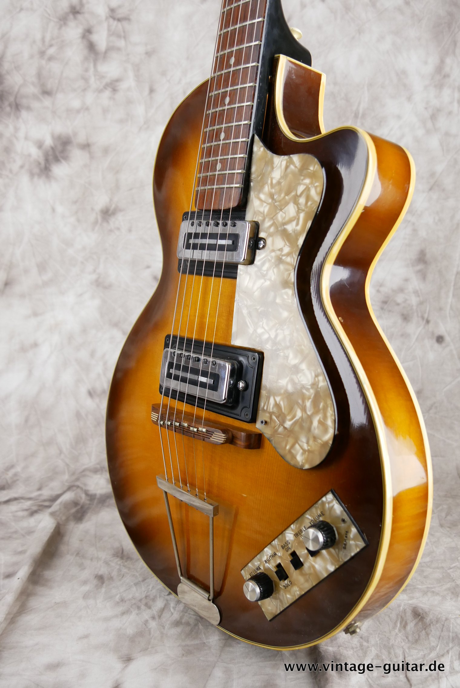 Hofner-Hoefner-Club-50-1970-006.JPG