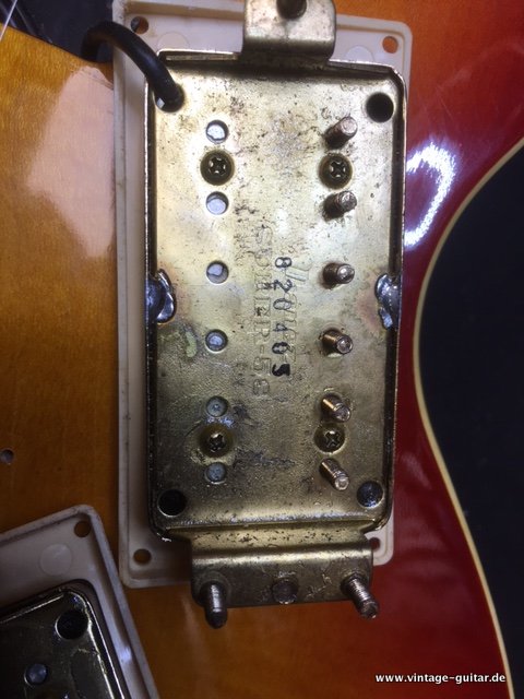 img/vintage/4561/Ibanez_AR_100_super_58_sunburst_1982-020.JPG