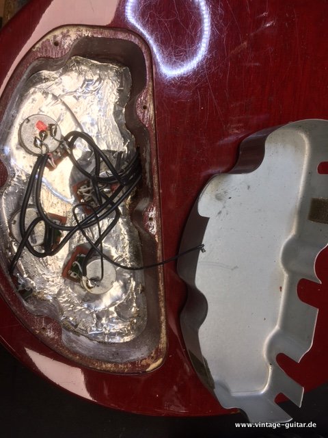 img/vintage/4561/Ibanez_AR_100_super_58_sunburst_1982-022.JPG