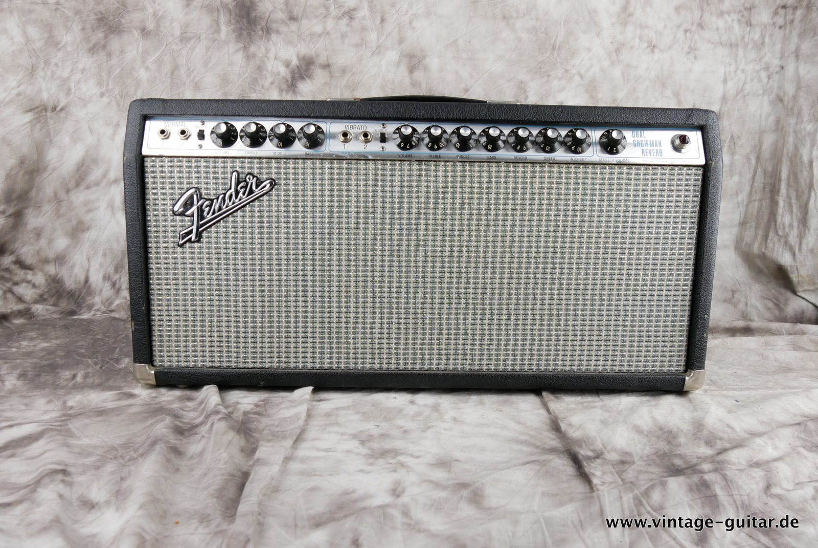 Fender-Showman-top-and-cabinet-1973-003.JPG