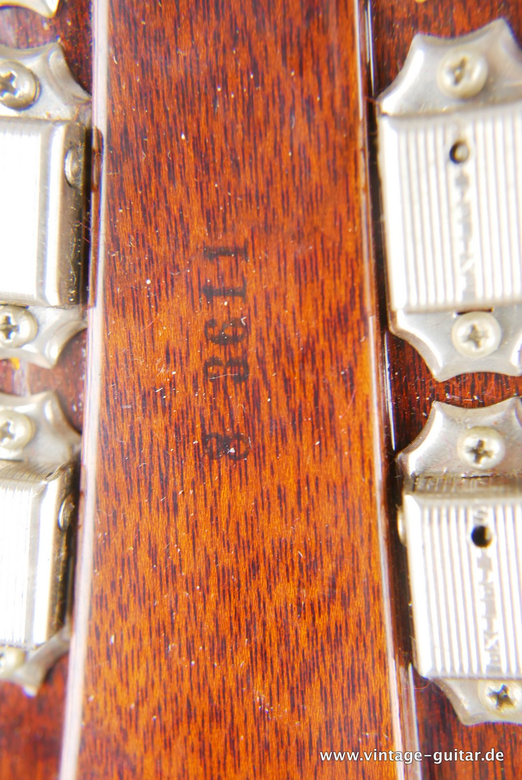 Gibson-Lap-Steel-Ultratone-1958-010.JPG