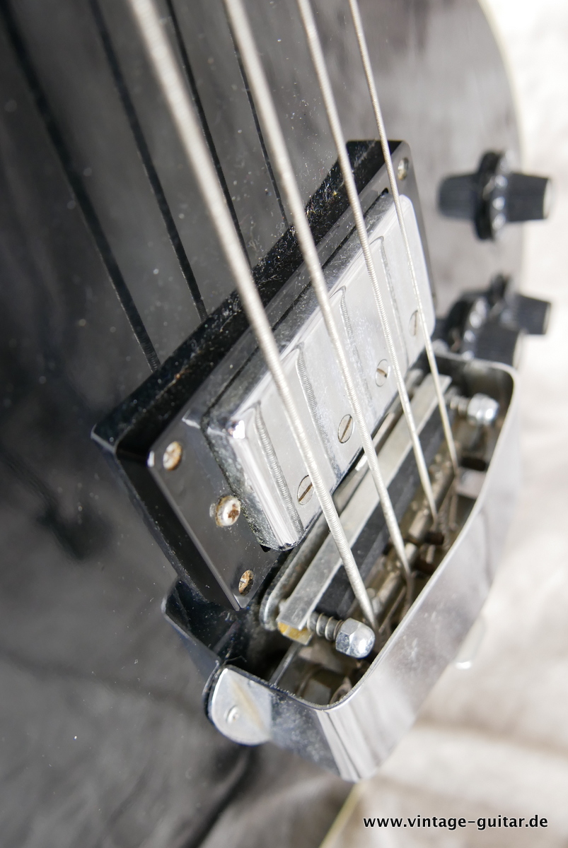 img/vintage/4572/Ibanez_2350_B_Les_Paul_Bass_black_1975-014.JPG