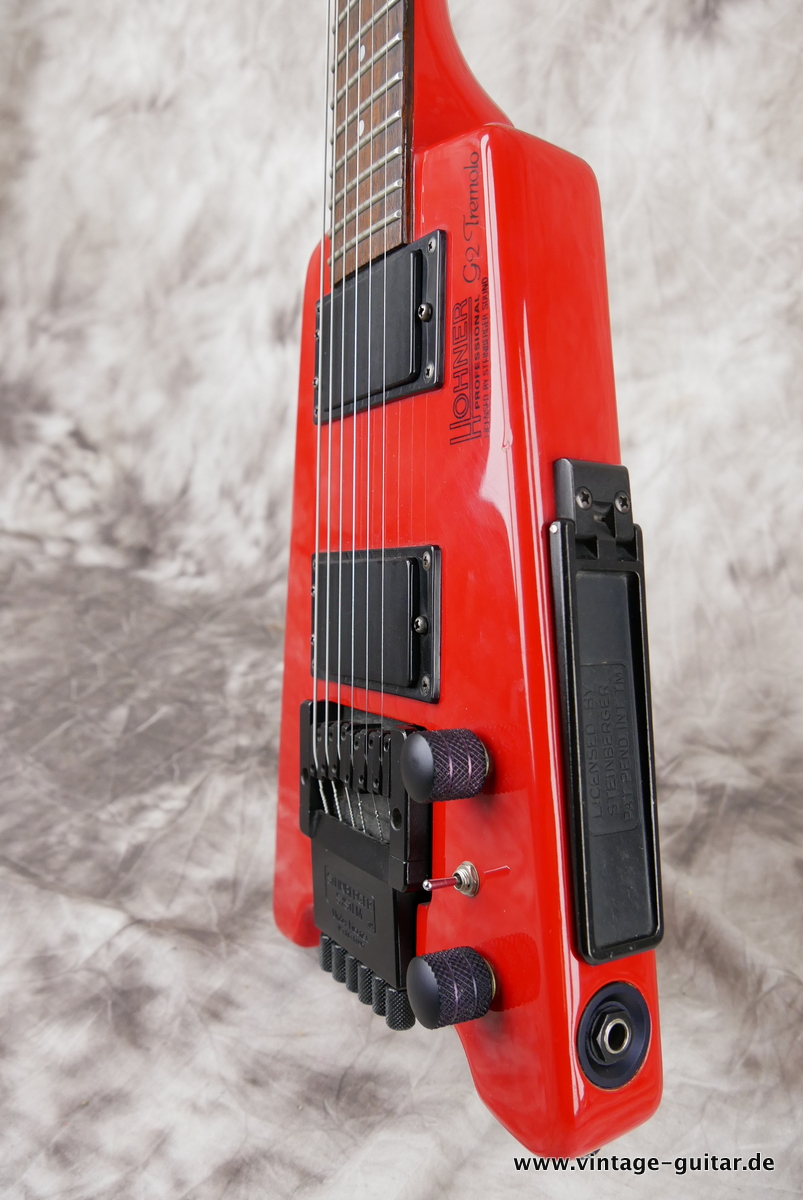 Hohner_Professional_G2_Tremolo_red_1985-006.JPG