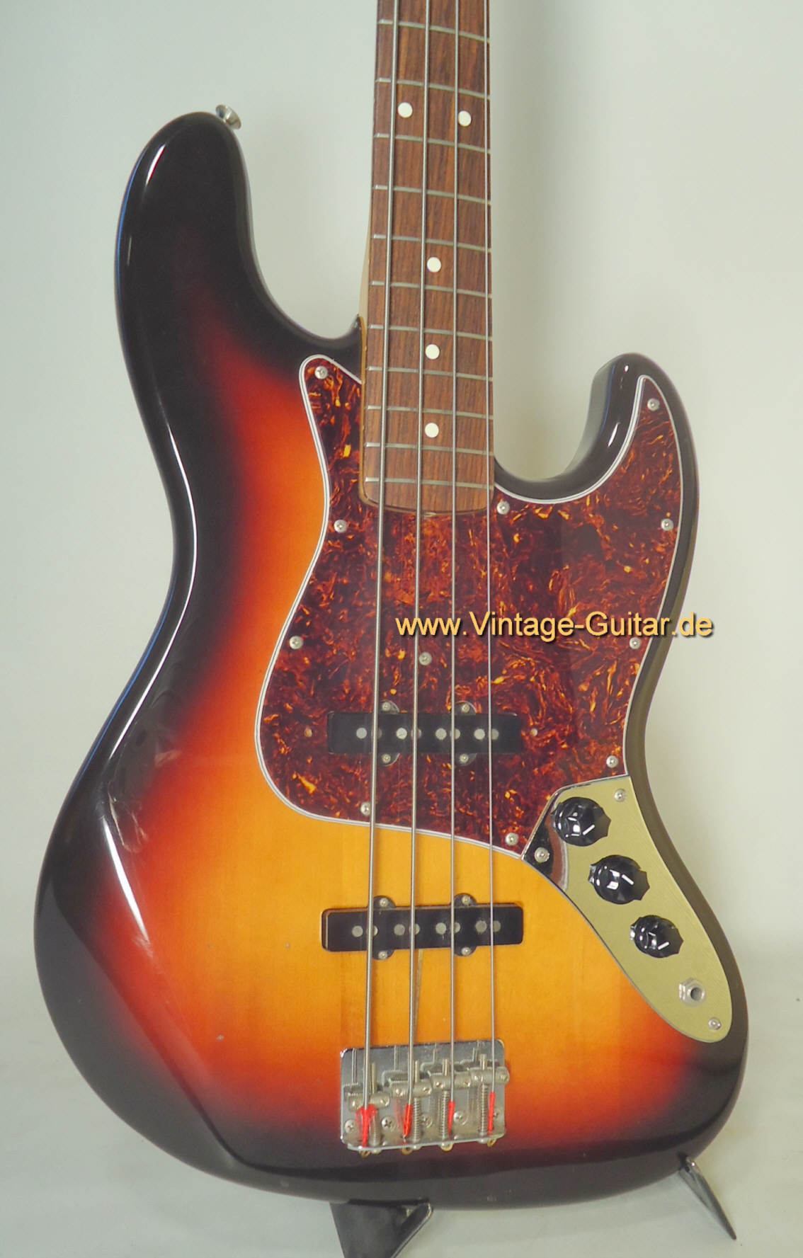 Fender-Squier-Jazzbass-JV-b.jpg