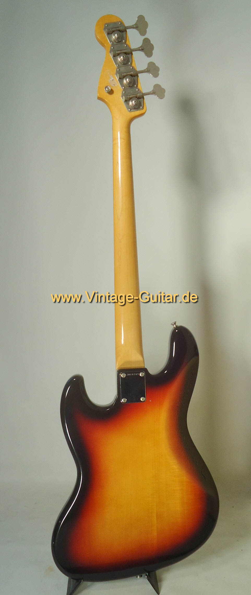 Fender-Squier-Jazzbass-JV-c.jpg