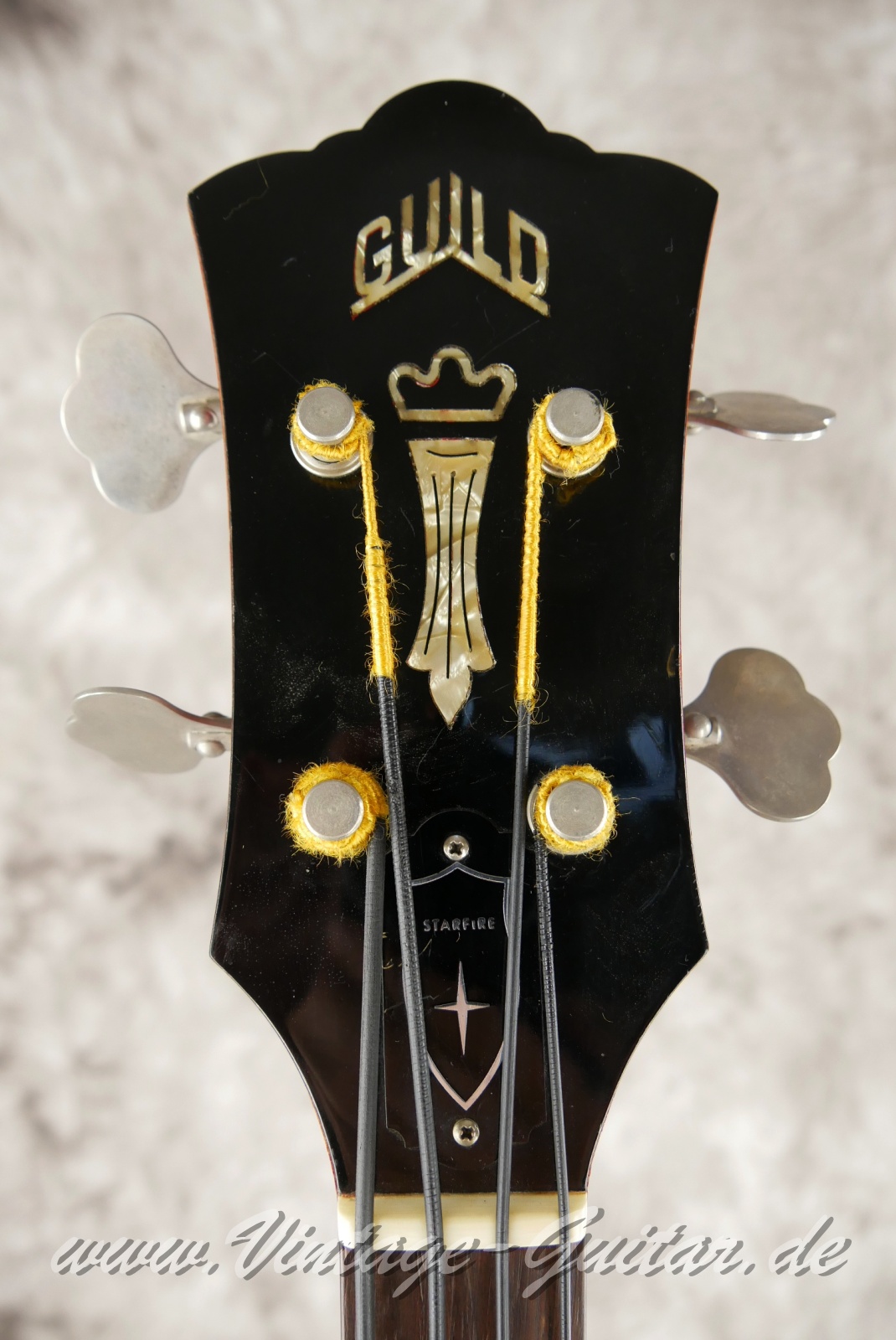 img/vintage/4590/Guild_starfire_bass_1965_cherry_usa-003.JPG