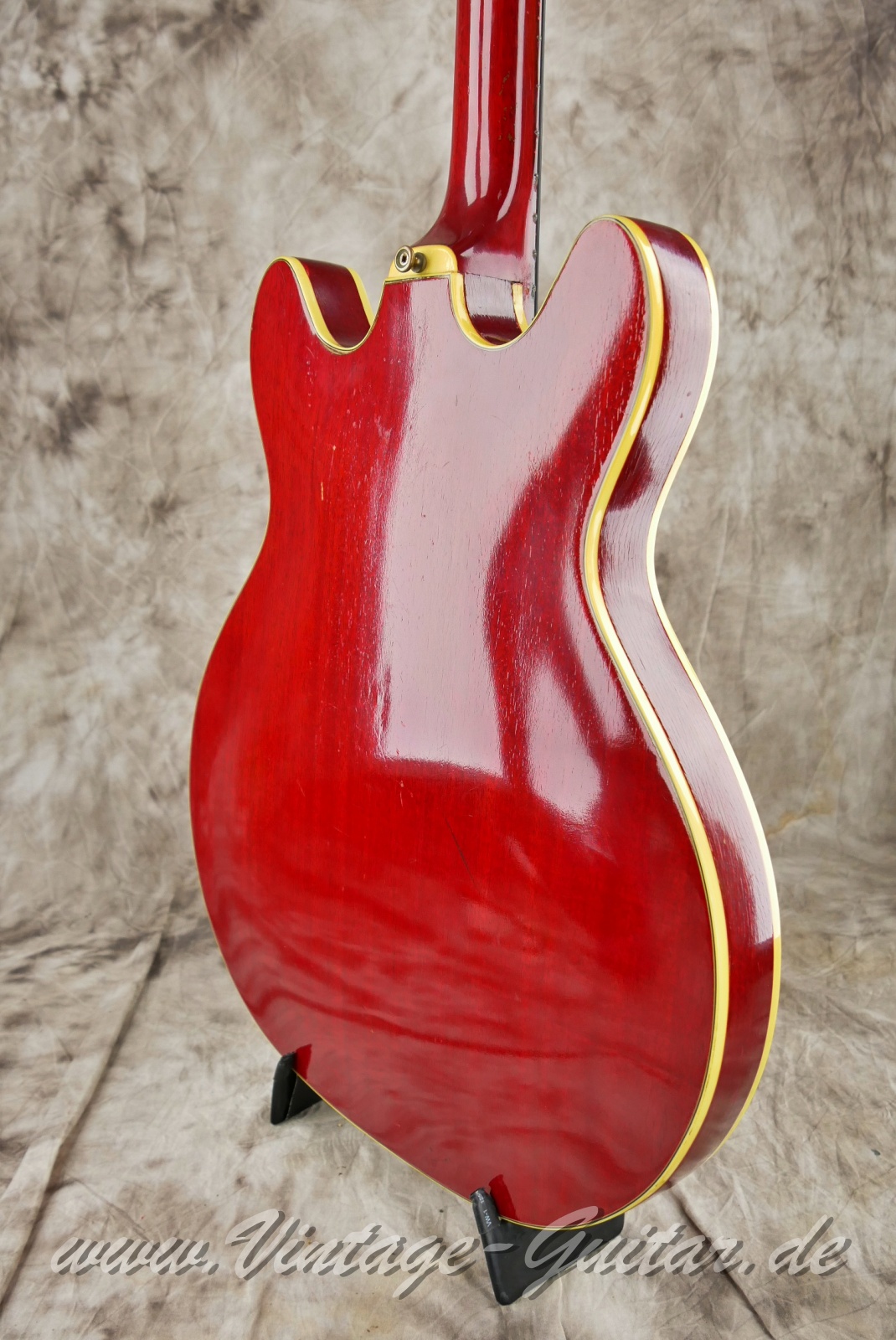 img/vintage/4590/Guild_starfire_bass_1965_cherry_usa-012.JPG