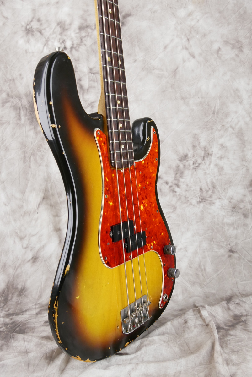 Fender_Precision_Bass_USA_sunburst_1966-005.JPG
