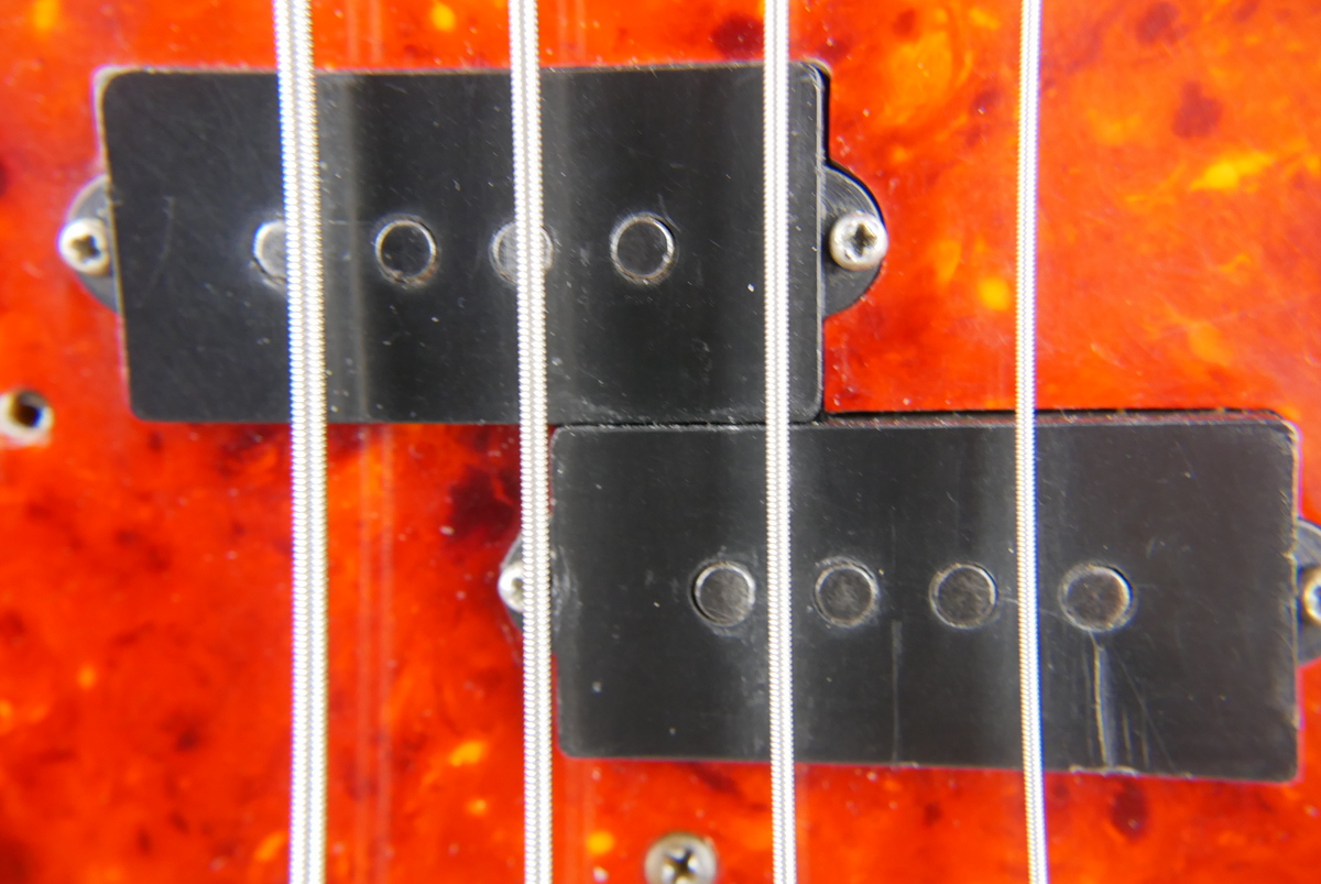 Fender_Precision_Bass_USA_sunburst_1966-020.JPG