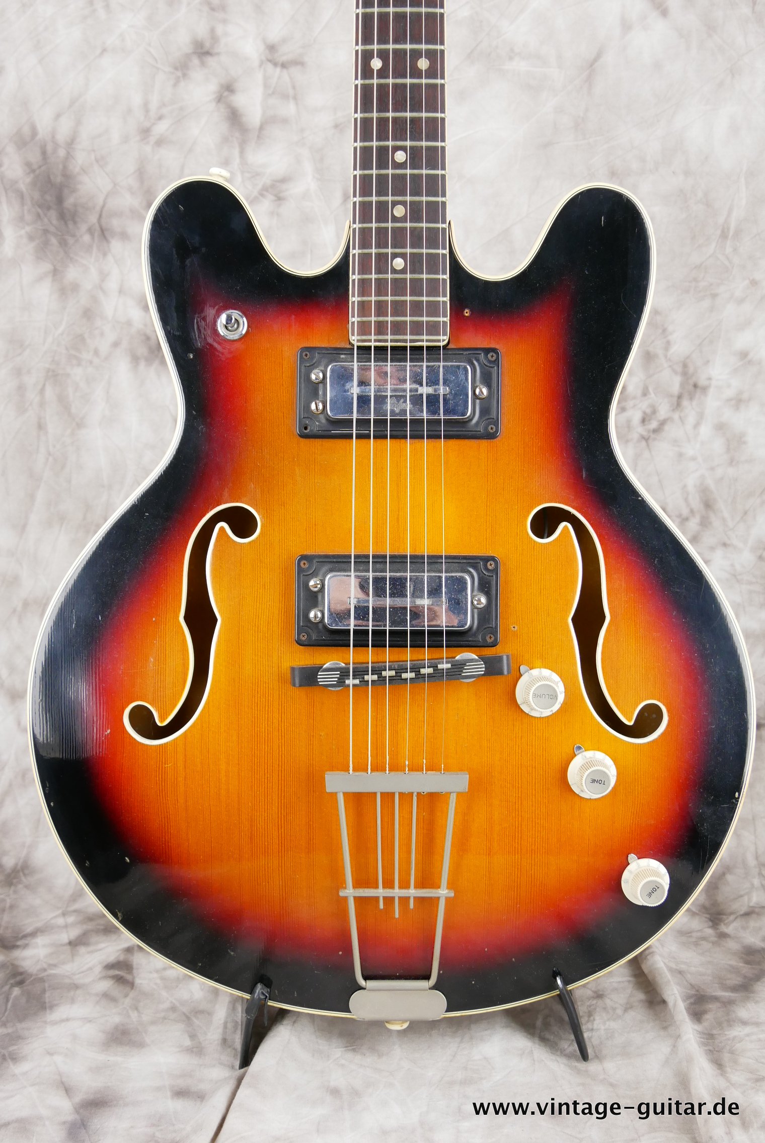 Hofner-Höfner-4572-1968-002.JPG