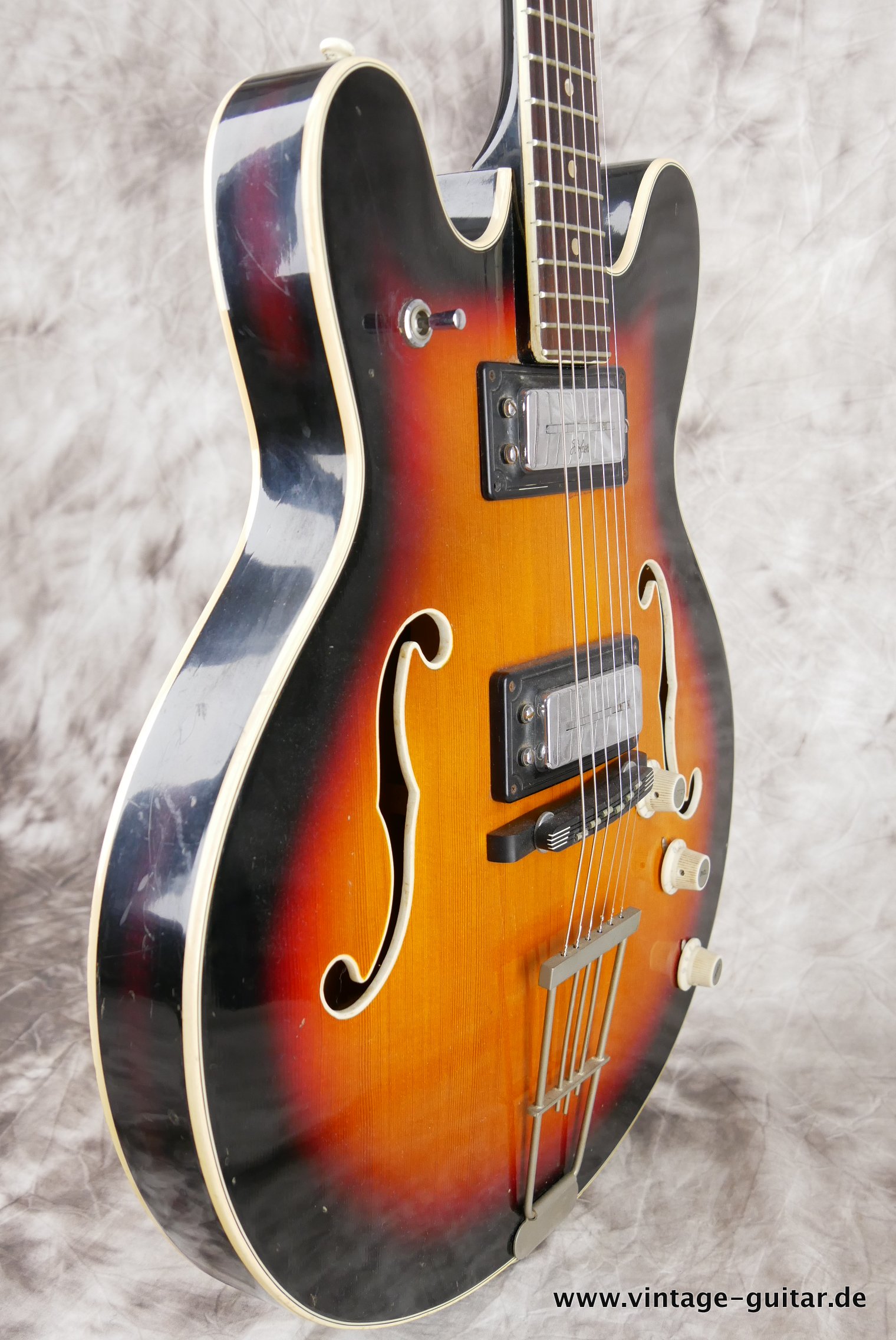 Hofner-Höfner-4572-1968-005.JPG