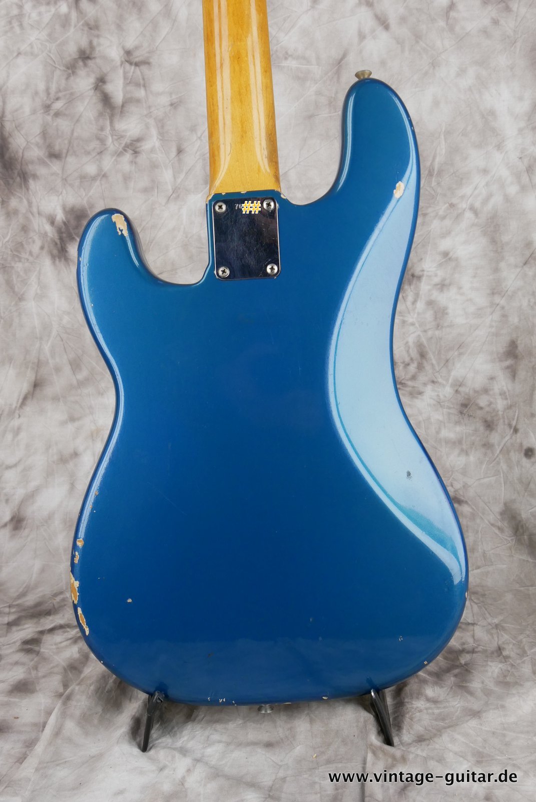 img/vintage/4612/Fender-Precision-Bass-1963-lake-placid-blue-004.JPG