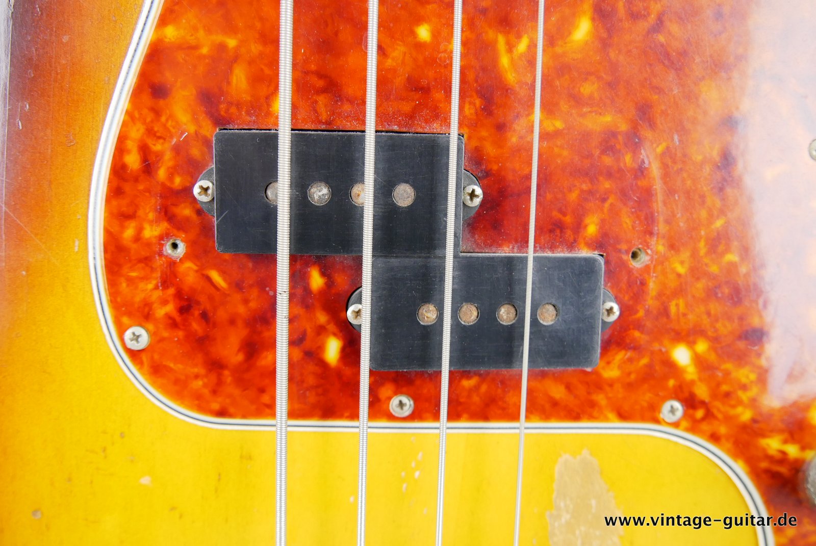 Fender-Precision-Bass-1961-Slapboard-John-Entwistle-015.JPG